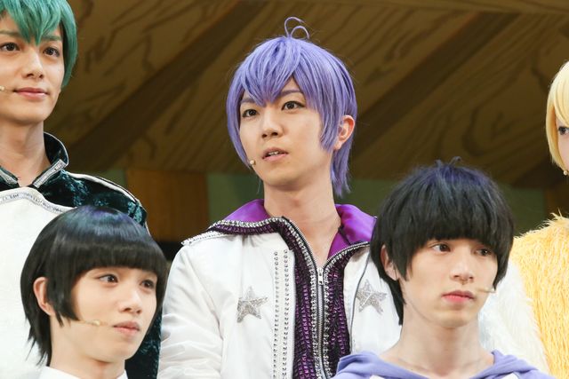 人気キャスト勢ぞろい！舞台「おそ松さん on STAGE ～SIX MEN’S SHOW TIME 2～」東京ゲネプロ＆囲み（11枚目）