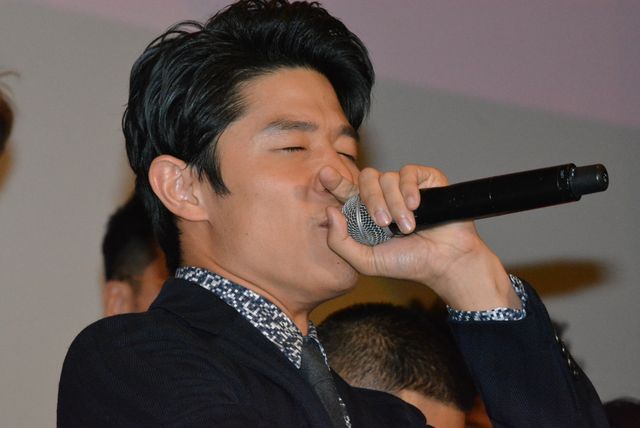 【フォトギャラリー】叶美香の胸元がやばい…『TOKYO TRIBE』初日舞台あいさつ（21枚目）