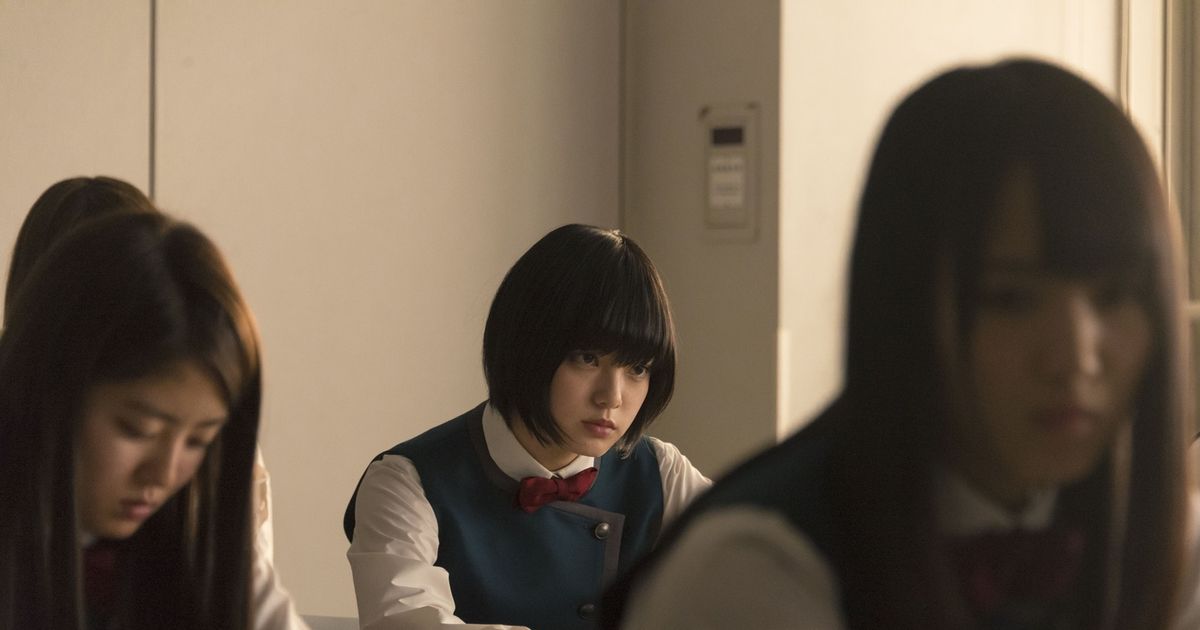 欅坂46、教室で生配信される女子高生役！ドラマ「残酷な観客達」フォトギャラリー