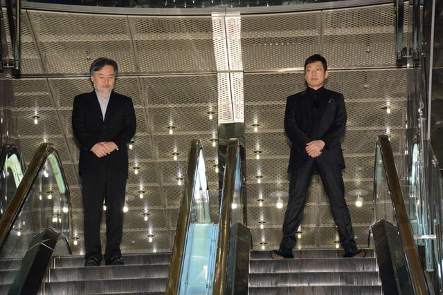 東出昌大、竹内結子の手を取りエスコート！西島秀俊、香川照之、川口春奈もドレスアップ！映画『クリーピー　偽りの隣人』レッドカーペット＆ジャパンプレミアフォトギャラリー（4枚目）