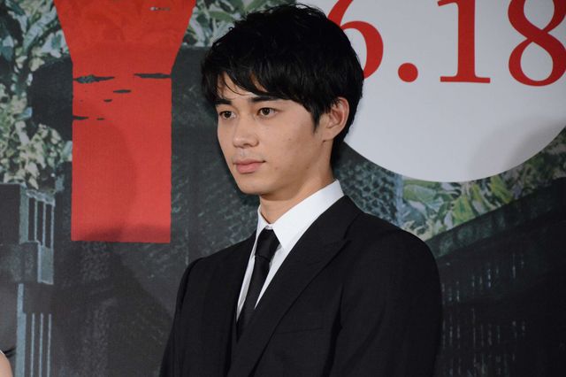 東出昌大、竹内結子の手を取りエスコート！西島秀俊、香川照之、川口春奈もドレスアップ！映画『クリーピー　偽りの隣人』レッドカーペット＆ジャパンプレミアフォトギャラリー（14枚目）