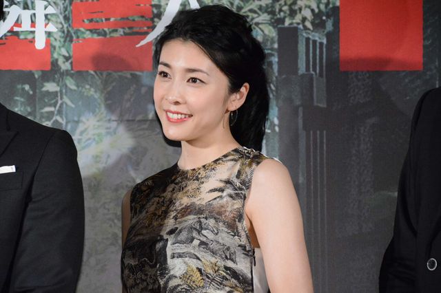 東出昌大、竹内結子の手を取りエスコート！西島秀俊、香川照之、川口春奈もドレスアップ！映画『クリーピー　偽りの隣人』レッドカーペット＆ジャパンプレミアフォトギャラリー（15枚目）