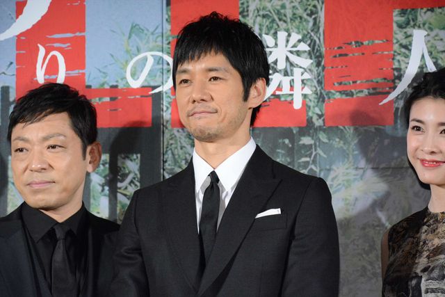 東出昌大、竹内結子の手を取りエスコート！西島秀俊、香川照之、川口春奈もドレスアップ！映画『クリーピー　偽りの隣人』レッドカーペット＆ジャパンプレミアフォトギャラリー（16枚目）