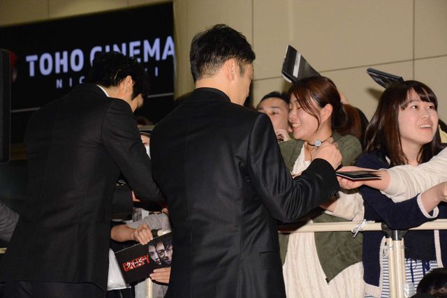 東出昌大、竹内結子の手を取りエスコート！西島秀俊、香川照之、川口春奈もドレスアップ！映画『クリーピー　偽りの隣人』レッドカーペット＆ジャパンプレミアフォトギャラリー（20枚目）