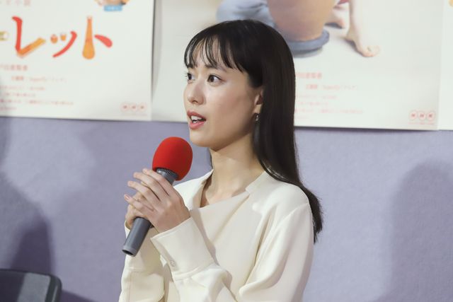 戸田恵梨香、女性陶芸家を「胸を張って演じたい」連続テレビ小説「スカーレット」試写会（2枚目）