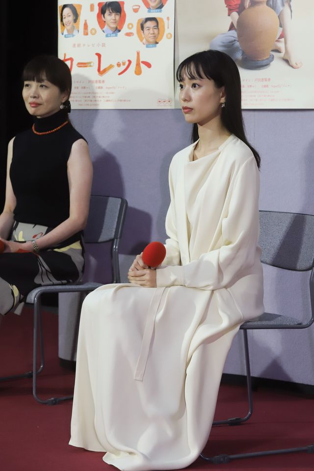 戸田恵梨香、女性陶芸家を「胸を張って演じたい」連続テレビ小説「スカーレット」試写会（4枚目）