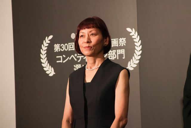 北村匠海、小学生の頃から共演の綾野剛らと登壇！『愚か者の身分』完成披露試写会舞台挨拶（6枚目）