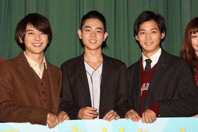東京03角田の結婚を祝福！映画『男子高校生の日常』初日舞台あいさつフォトギャラリー（12枚目）