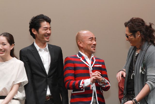 石井竜也＆竹中直人出席！映画『天心』完成披露イベントフォトギャラリー（14枚目）