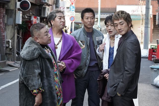 作家夫妻が抱える、危険な秘密…「相棒season21」第15話「薔薇と髭と菫たち」（4枚目）