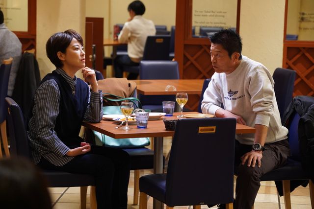 作家夫妻が抱える、危険な秘密…「相棒season21」第15話「薔薇と髭と菫たち」（12枚目）