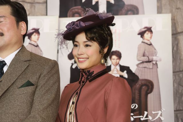 柿澤勇人、佐藤二朗、広瀬アリスらが熱演！舞台「愛と哀しみのシャーロック・ホームズ」（6枚目）