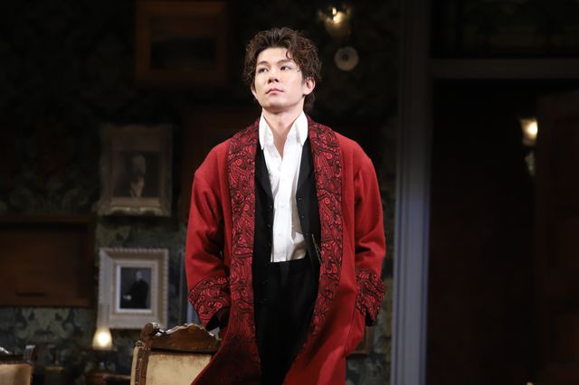 柿澤勇人、佐藤二朗、広瀬アリスらが熱演！舞台「愛と哀しみのシャーロック・ホームズ」（12枚目）