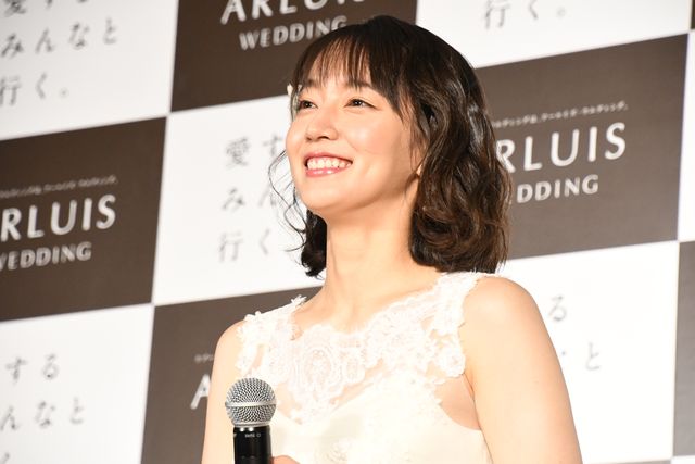 美しすぎ！吉岡里帆のウエディングドレス姿！「アールイズ・ウエディング」新CM＆キャンペーン発表会＜全24枚＞（6枚目）