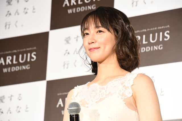 美しすぎ！吉岡里帆のウエディングドレス姿！「アールイズ・ウエディング」新CM＆キャンペーン発表会＜全24枚＞（7枚目）