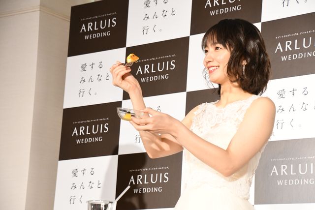美しすぎ！吉岡里帆のウエディングドレス姿！「アールイズ・ウエディング」新CM＆キャンペーン発表会＜全24枚＞（14枚目）