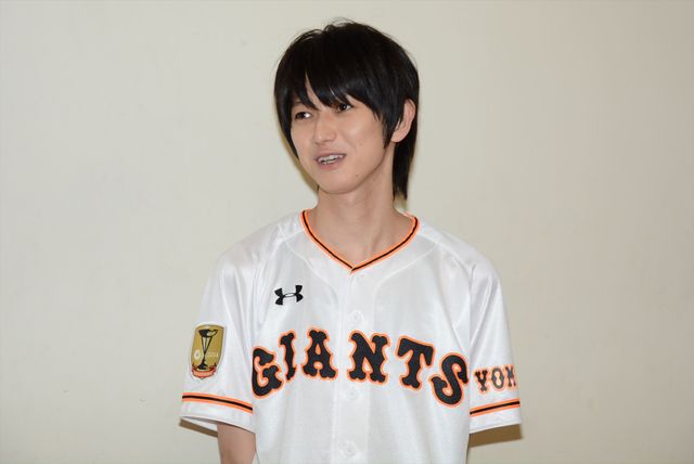 『進撃の巨人』本郷奏多が読売巨人軍に！フォトギャラリー（5枚目）