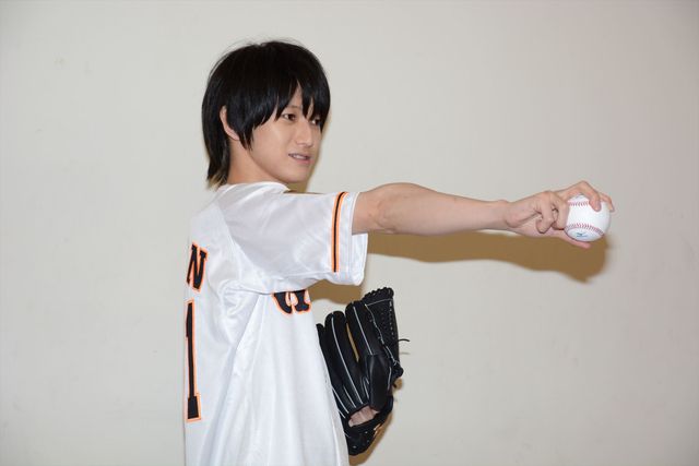 『進撃の巨人』本郷奏多が読売巨人軍に！フォトギャラリー（9枚目）