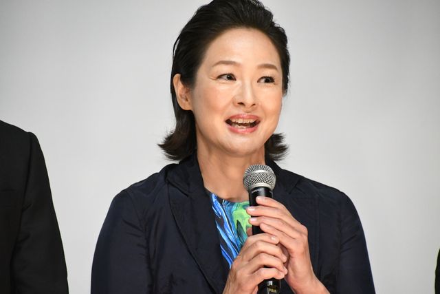 菊地凛子は肩出しドレス、オダギリジョーは黒スーツ！『658km、陽子の旅』完成披露舞台挨拶の様子（7枚目）