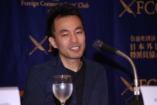 二階堂ふみ、まっ赤なリップが大人っぽい！『ふきげんな過去』会見ギャラリー（2枚目）