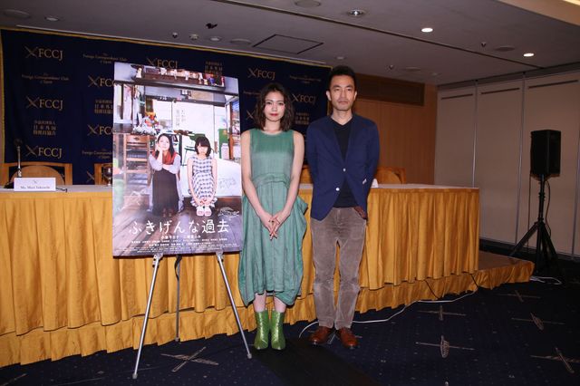 二階堂ふみ、まっ赤なリップが大人っぽい！『ふきげんな過去』会見ギャラリー（7枚目）