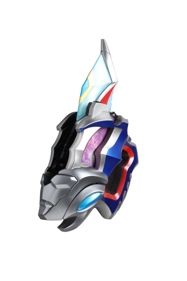 ウルトラDフラッシャーで変身！「ウルトラマンデッカー」タイプ別ビジュアル＆変身アイテム：フォトギャラリー