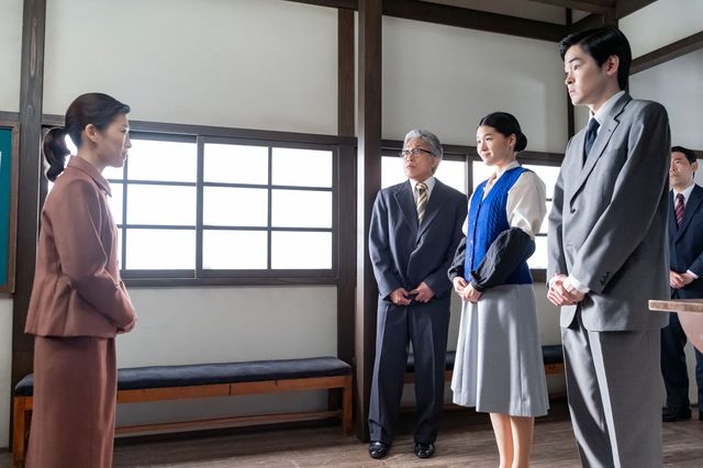 見つめ合う航一（岡田将生）と寅子（伊藤沙莉）…「虎に翼」第19週「悪女の賢者ぶり？」第93回（5枚目）