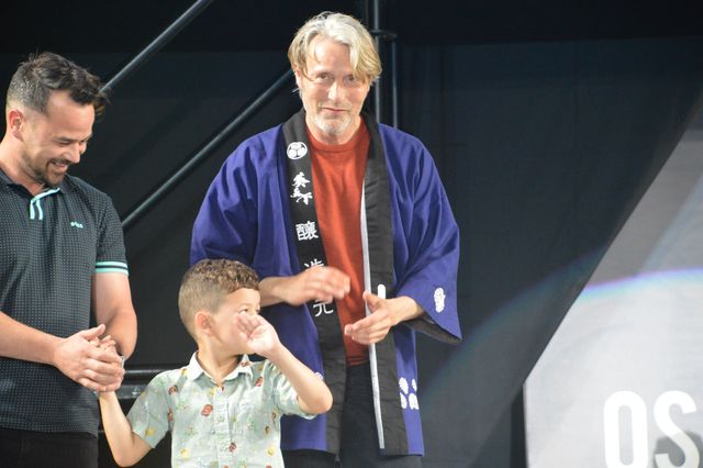 マッツ・ミケルセン、オーランド・ブルームら法被姿で登場！「大阪コミコン2023」グランドフィナーレ（8枚目）