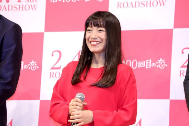 坂口健太郎が金髪姿で登場!!映画『君と100回目の恋』完成披露舞台あいさつフォトギャラリー（5枚目）