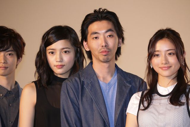 川口春奈の大胆な露出！石原さとみ＆玉木宏もビックリ！フォトギャラリー（5枚目）