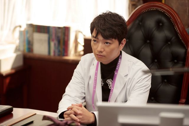 『劇場版ドクターX』染谷将太、西畑大吾（なにわ男子）、綾野剛ら新キャラも！場面写真18点（6枚目）