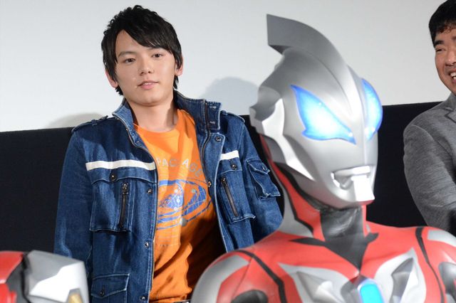 『劇場版ウルトラマンR / B』4人で生変身！公開記念舞台あいさつ（15枚）（13枚目）
