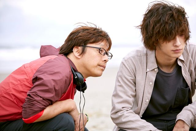 横浜流星の海岸シーンの裏側も！『きみの瞳が問いかけている』メイキング写真（3枚目）