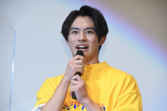 五十嵐家が集結！『劇場版　仮面ライダーリバイス　バトルファミリア』公開記念舞台あいさつ（3枚目）