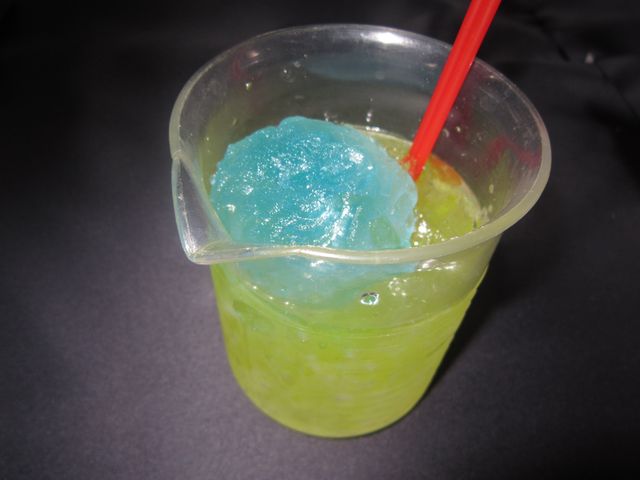 映画『ムカデ人間2』×「ザ・ロックアップ」恐怖のコラボメニューギャラリー（2枚目）