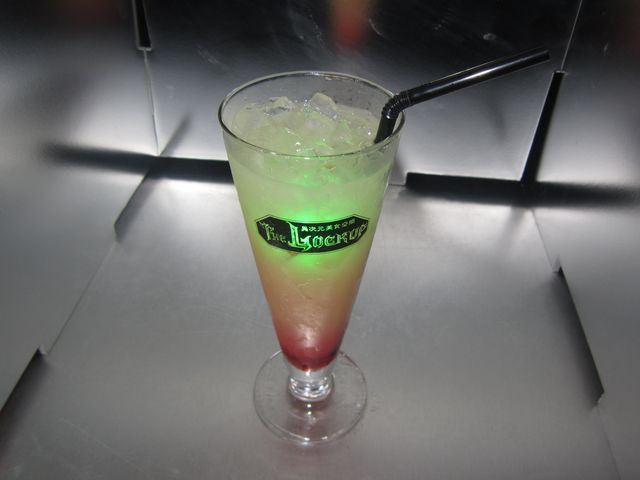 映画『ムカデ人間2』×「ザ・ロックアップ」恐怖のコラボメニューギャラリー（3枚目）