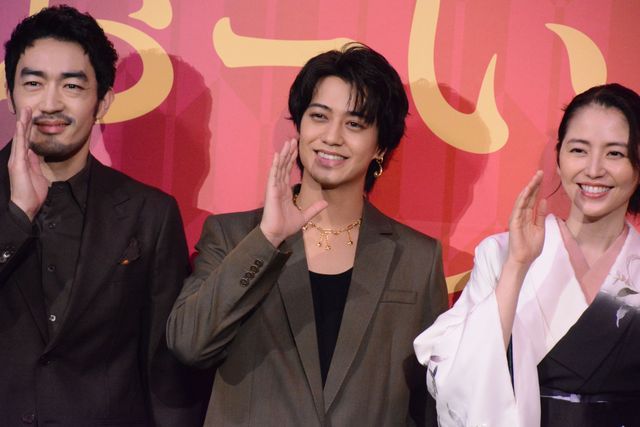 長澤まさみ、着物姿で魅了！高橋海人＆永瀬正敏ら登壇『おーい、応為』初日舞台あいさつ（11枚目）