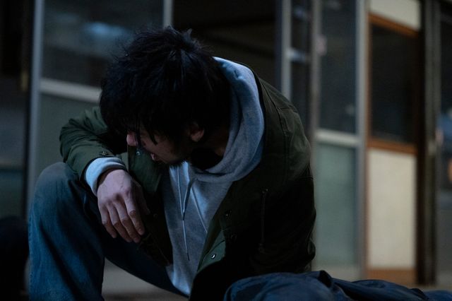 殺し屋の幽霊に憑りつかれる女子大生…高石あかり、初の映画単独主演『ゴーストキラー』場面写真:フォトギャラリー|シネマトゥデイ