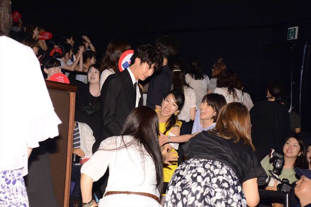 佐藤健×有村架純×二階堂ふみ×菅田将暉×岡田将生×山田孝之！『何者』舞台あいさつ ギャラリー（8枚目）