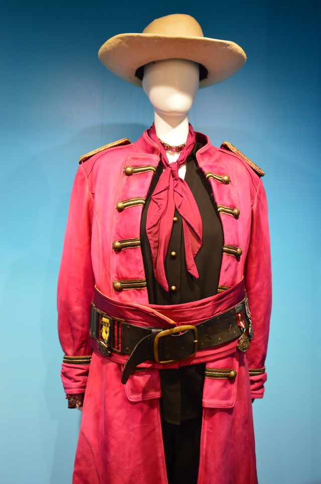 実写版「ONE PIECE」バギー、ミホークらの実物衣装が展示！「SHIBUYA GRAND LINE STORE」内覧会（3枚目）