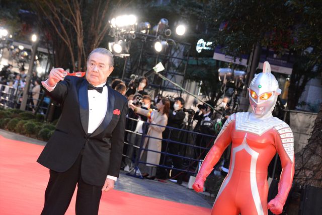 二宮和也、稲垣吾郎、鈴木亮平らレッドカーペットを彩った俳優たち！（16枚目）