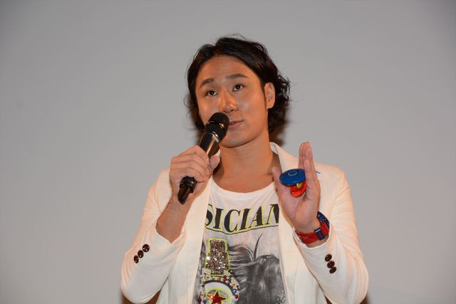 前田けゑがカスタネットを使った芸を披露！写真ギャラリー（3枚目）