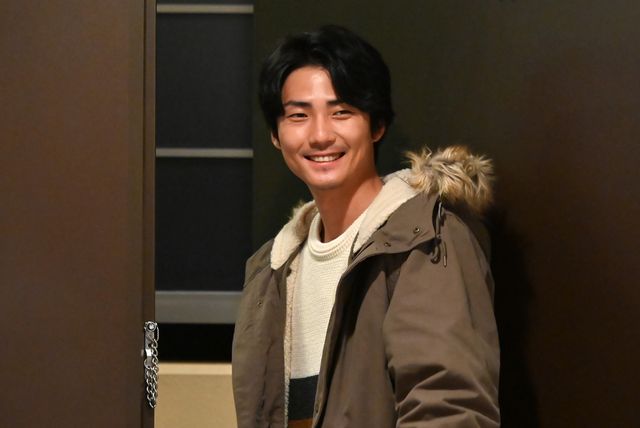 来生先生の優しい笑顔！「恋はつづくよどこまでも」場面カット（5枚目）