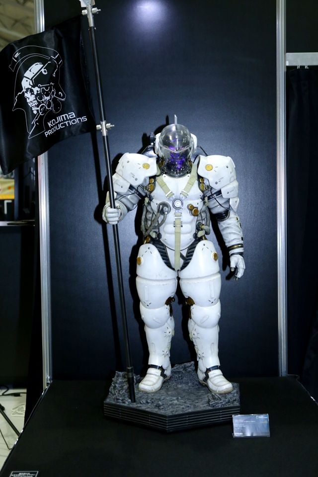 東京コミコンがついに開催！デロリアンや美人コンパニオンも！フォトギャラリー（4枚目）