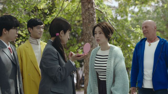 上戸彩が一人二役！ソフトバンク新テレビCM：フォトギャラリー