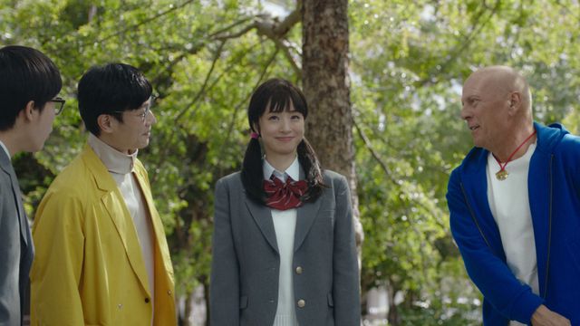 上戸彩が一人二役！ソフトバンク新テレビCM（2枚目）