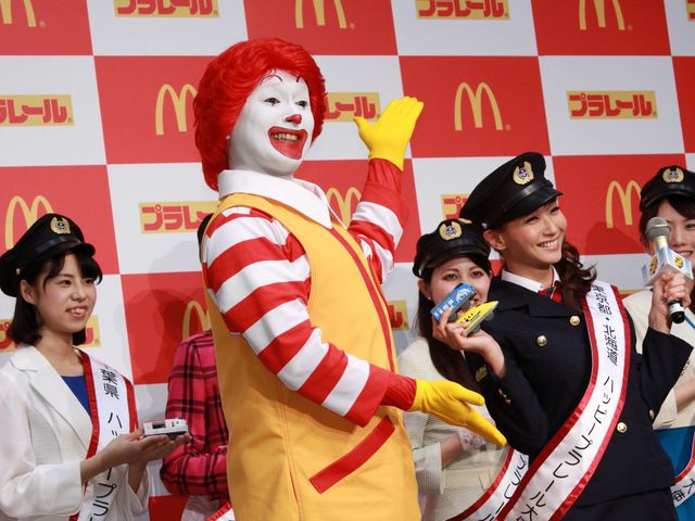 ミキティの車掌姿全身ショット＆各地の美人大使フォトギャラリー（6枚目）