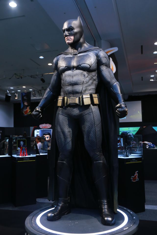 「バットマン」コスチュームがズラリ！「バットマン100%ホットトイズ」フォトギャラリー（2枚目）