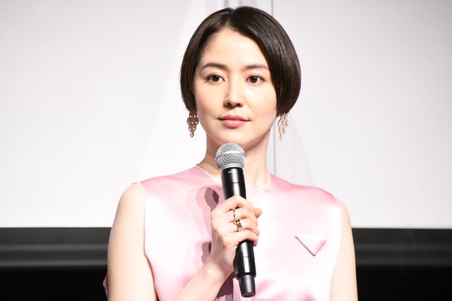 長澤まさみ、ピンクのドレス姿が美しい！第45回日本アカデミー賞記者発表（9枚目）