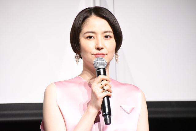 長澤まさみ、ピンクのドレス姿が美しい！第45回日本アカデミー賞記者発表（10枚目）